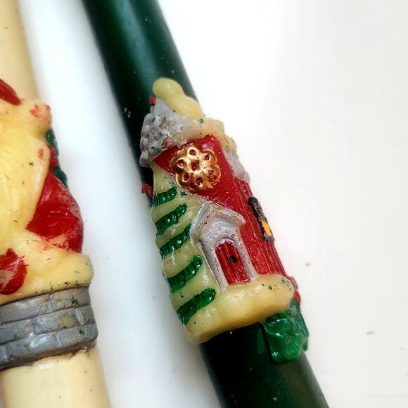 🎅 Vintage Set of 4 Christmas Molded Taper Candles – Mid-Century Holiday Decor - Picture 9 of 11